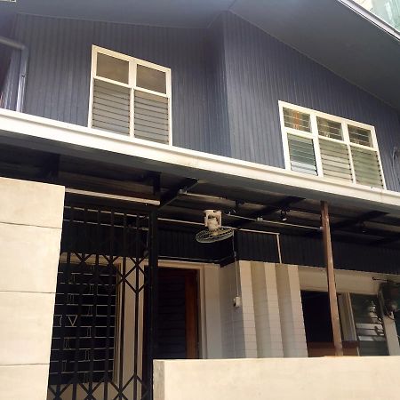 The Hub District Hostel And Dorm Makati City Exteriér fotografie