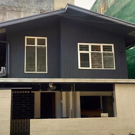 The Hub District Hostel And Dorm Makati City Exteriér fotografie