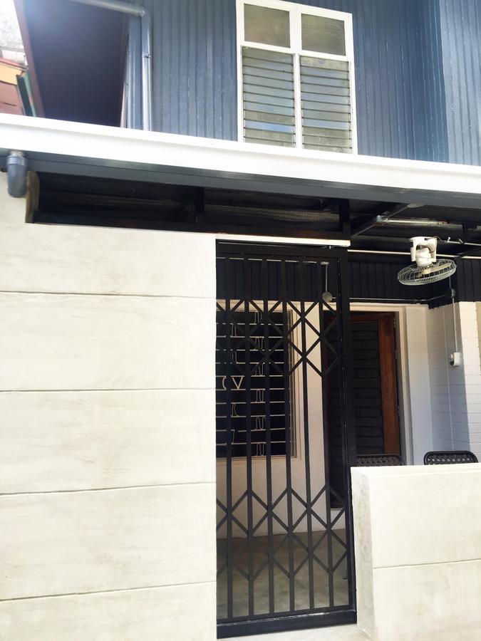 The Hub District Hostel And Dorm Makati City Exteriér fotografie